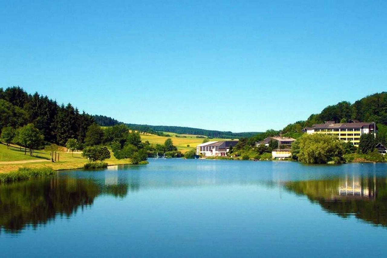 Seepark Kirchheim Ferienhaus Bei Anne Mit Sauna Exterior photo
